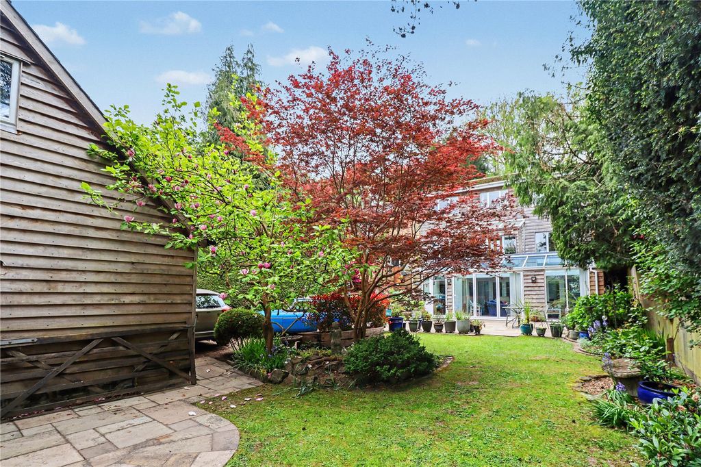 5 bed detached house for saleStonepark Drive, Forest Row, East Sussex RH18 photo 5