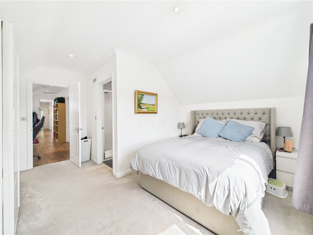 Additional image 13 of 2 bed flat for saleReading Road South, Fleet, Hampshire GU52