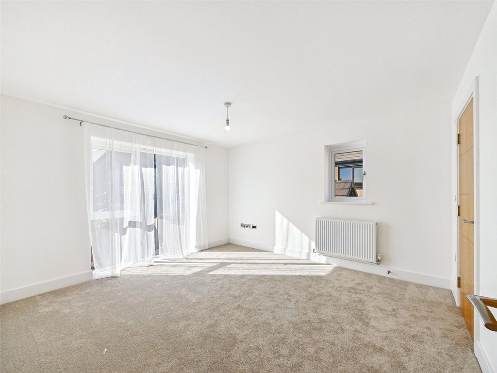 Additional image 17 of 4 bed detached house for sale4 Fleet Road, Felixstowe, Suffolk IP11