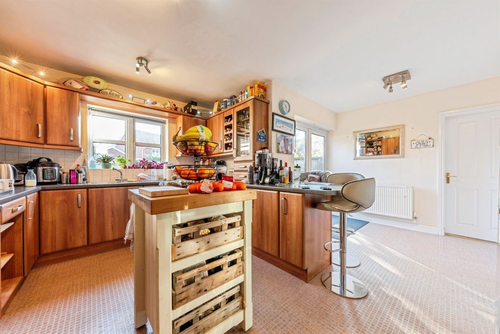 Additional image 2 of 5 bed detached house for saleLangford Gardens, Grantham NG31