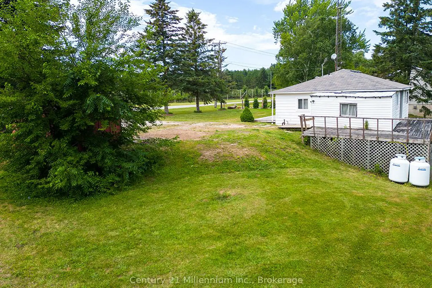 Additional image 12 of 417047 Tenth Line