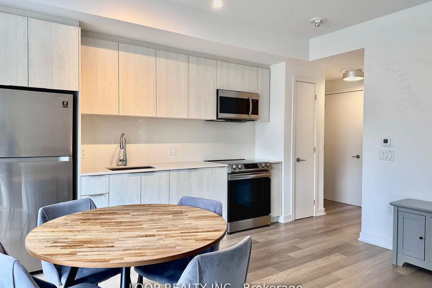 Additional image 7 of 357 King Street 1308