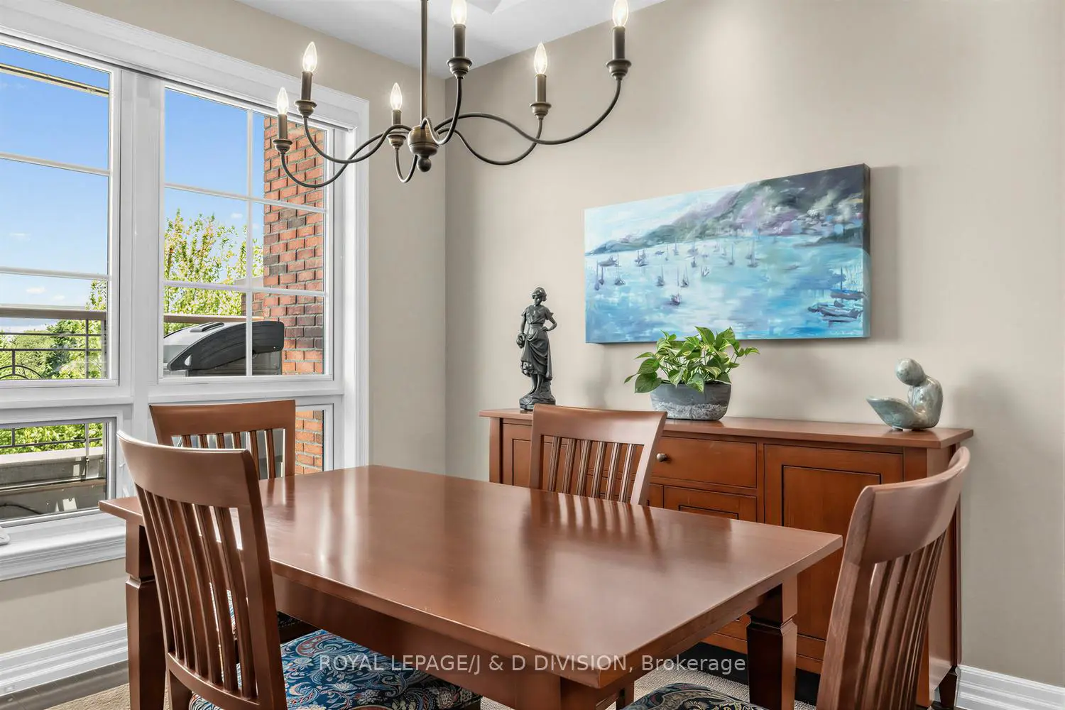 Additional image 11 of 21 Burkebrook Place 518
