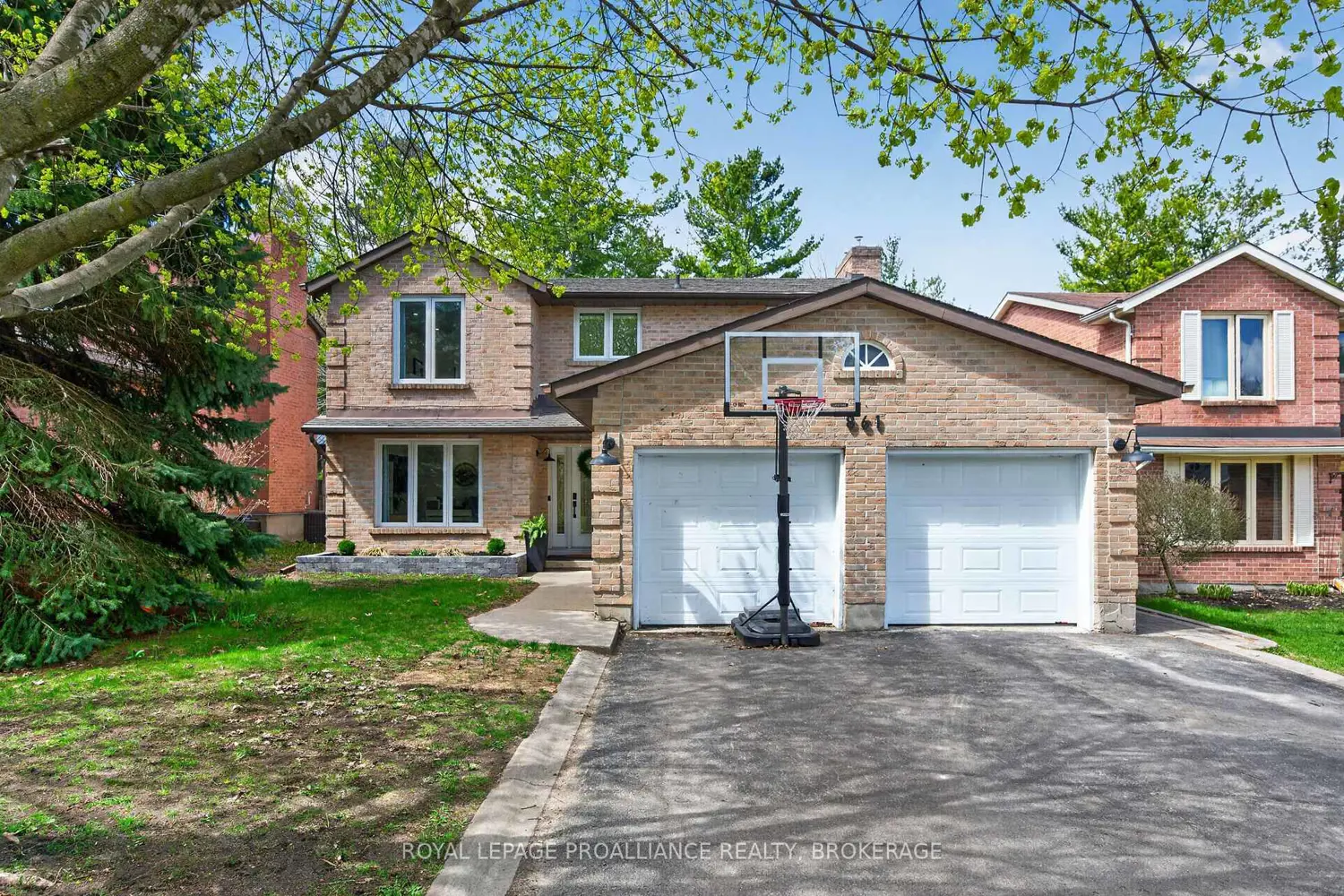861 Mona Drive