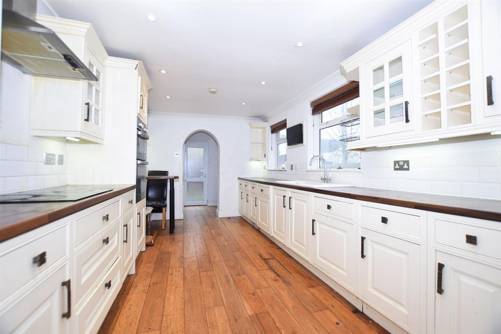Additional image 2 of 3 bed terraced house for saleChester Road, Gillingham ME7