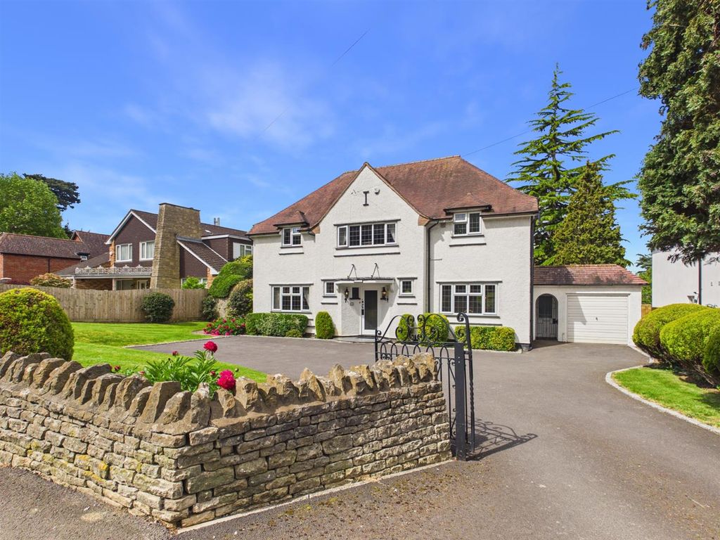 5 bed detached house for saleStroud Road, Tuffley, Gloucester GL4