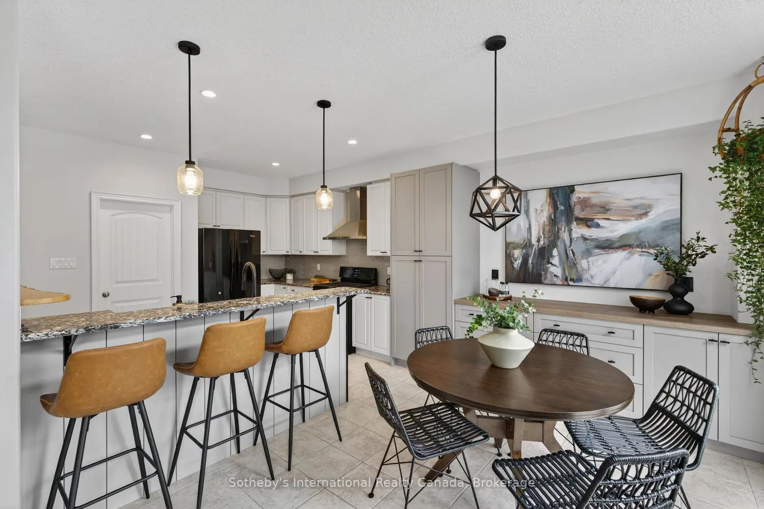 19 Garbutt Crescent photo 3