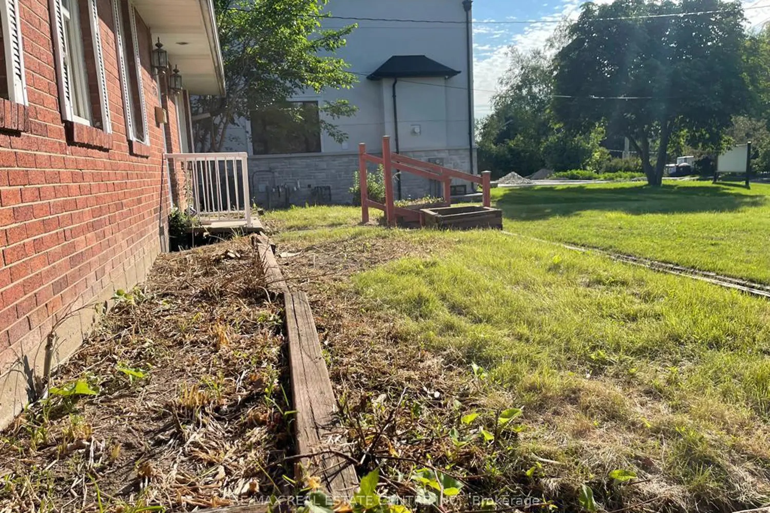 2431 Thorn Lodge Drive photo 2