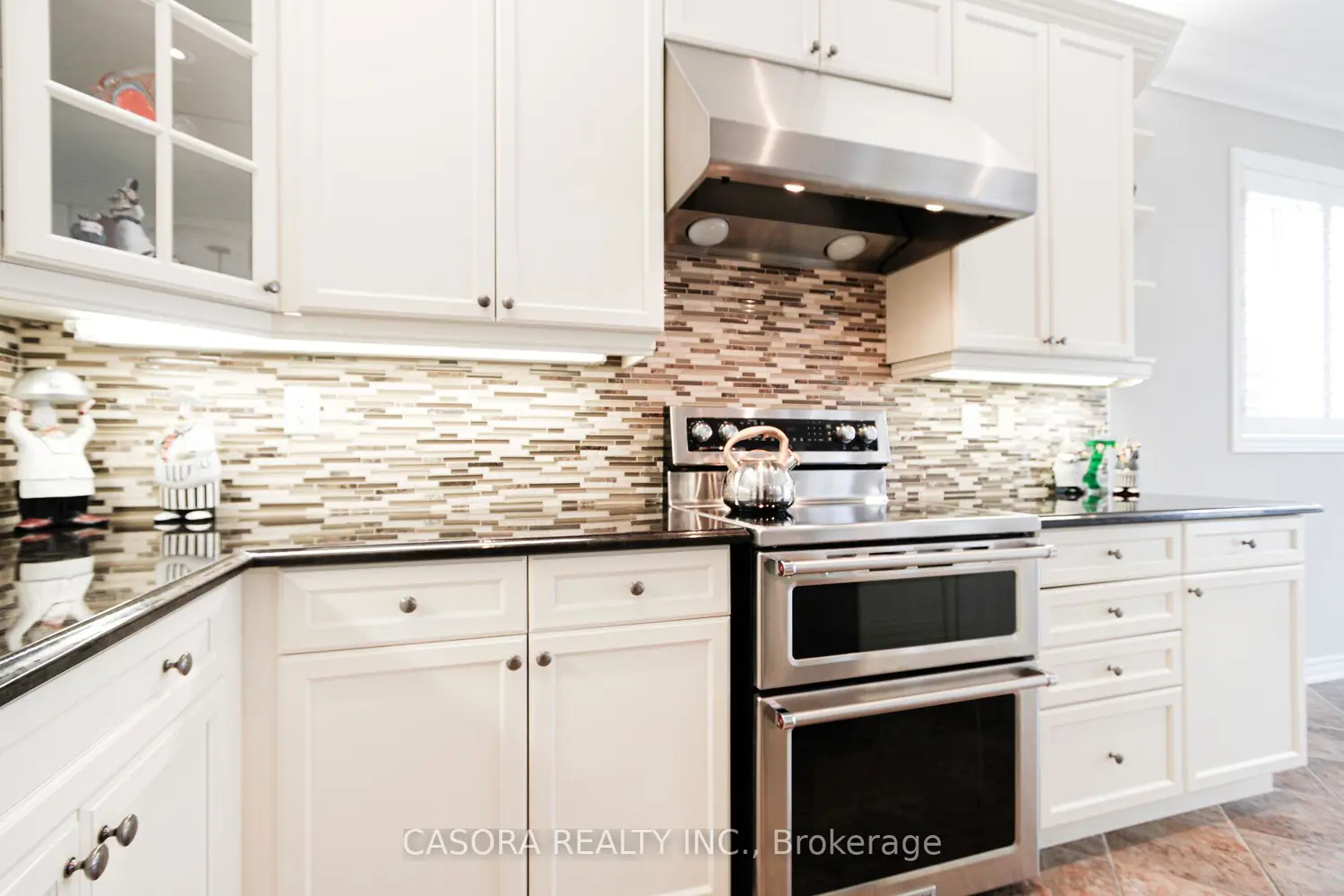 4631 Erwin Road photo 2