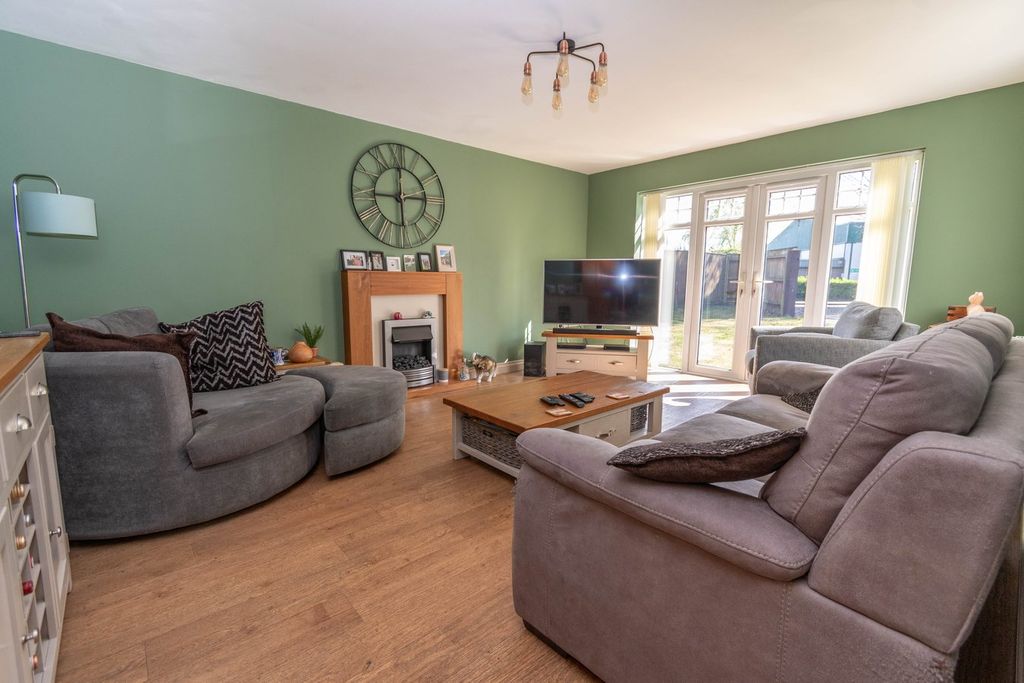 Additional image 8 of 5 bed detached house for saleHolt Road, Fakenham NR21