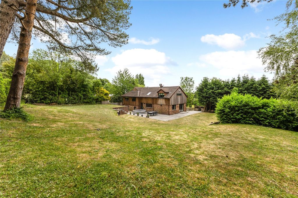 4 bed detached house for saleNorth Park Lane, Godstone, Surrey RH9