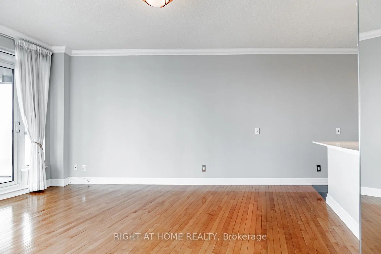 Additional image 15 of 2087 Lake Shore Boulevard 1503