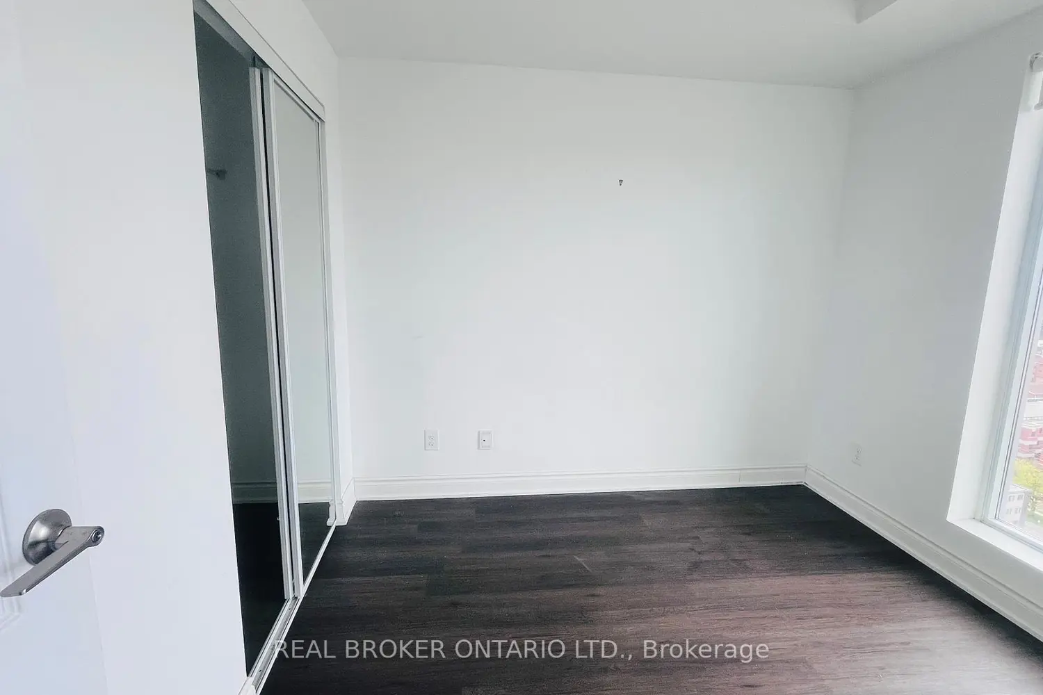 Additional image 7 of 158 King Street 2204