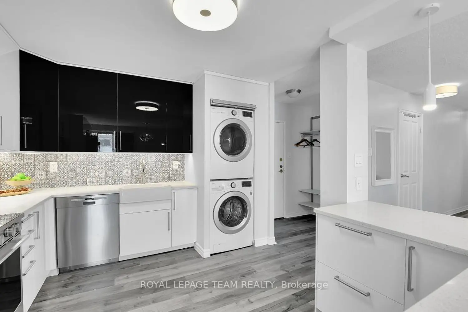 Additional image 4 of 141 Somerset Street 1004
