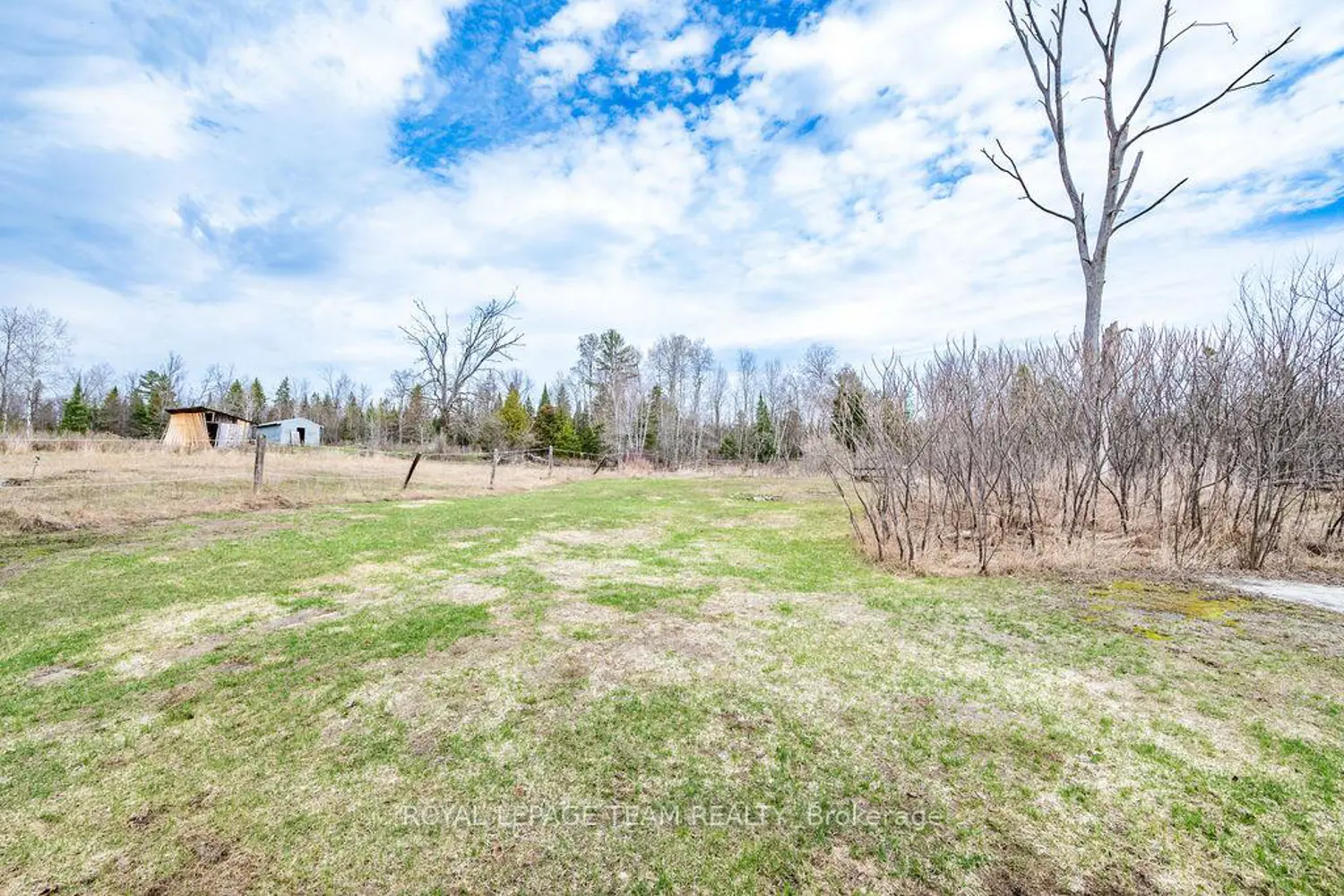5242 Murphy Road photo 2