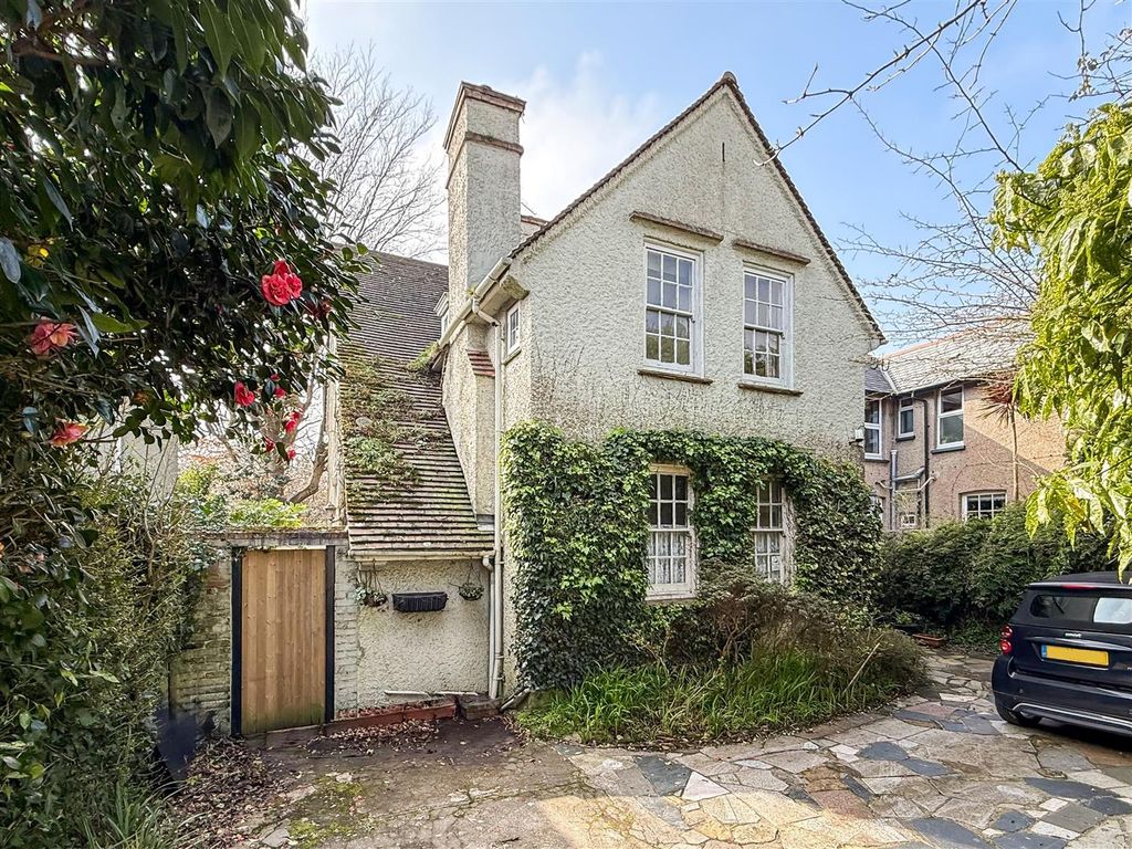 4 bed detached house for saleWestern Terrace, Falmouth TR11