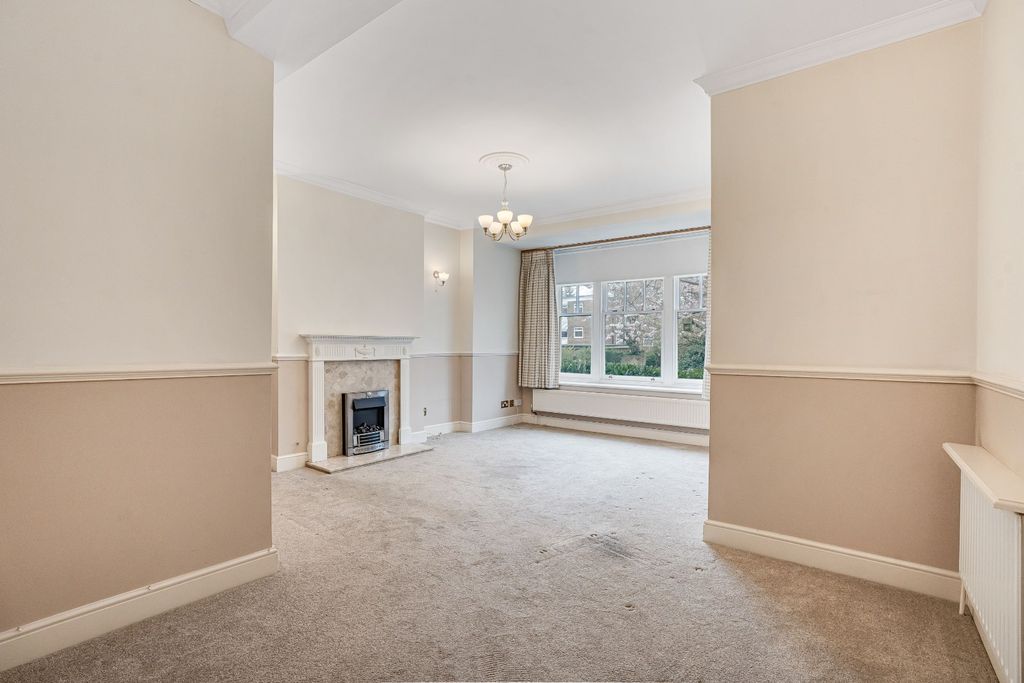 Additional image 7 of 2 bed flat for saleMilton Road, Harpenden AL5