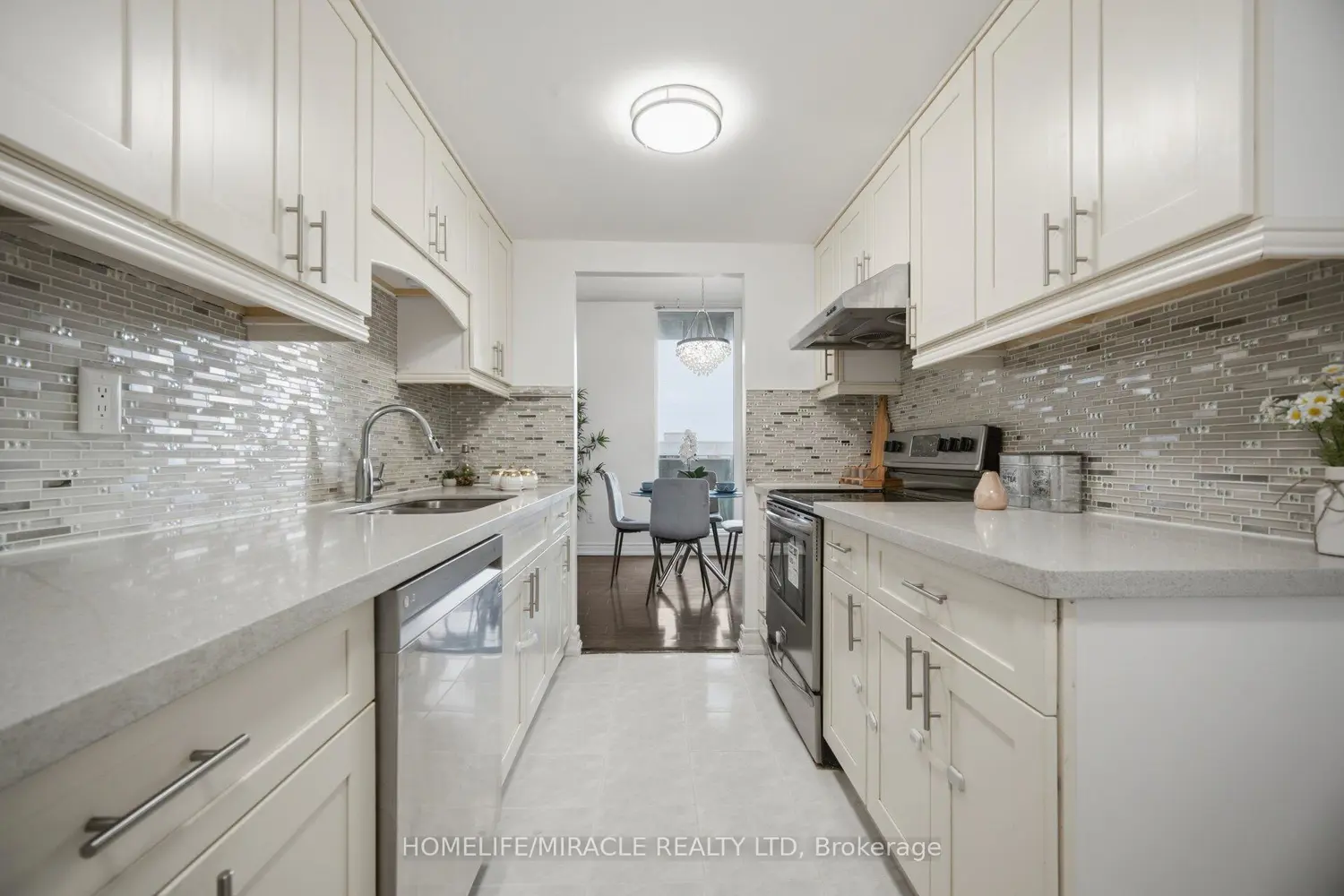 Additional image 6 of 100 Prudential Drive 1703
