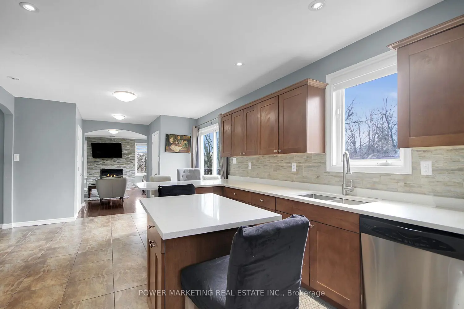Additional image 11 of 3770 Louiseize Road