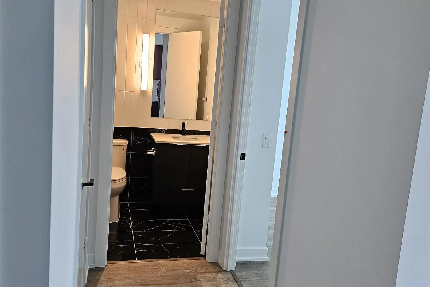 Additional image 17 of 327 King Street 2205