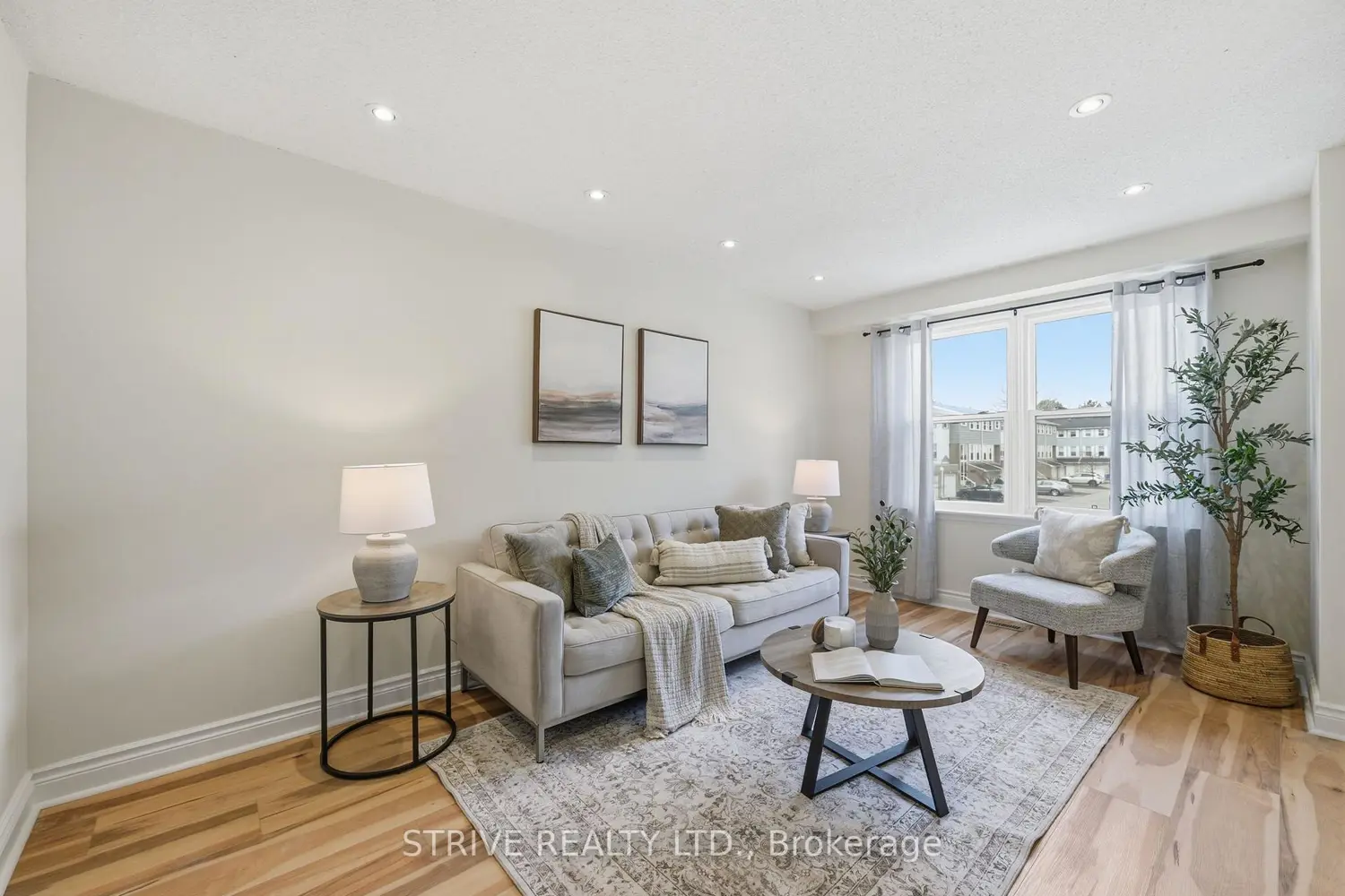 Additional image 2 of 1718 John Street 33