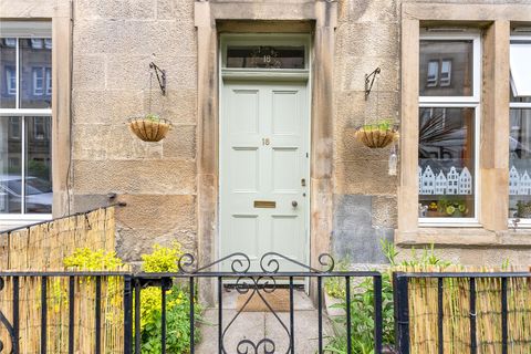 18 Roseburn Place, Roseburn, Edinburgh EH12