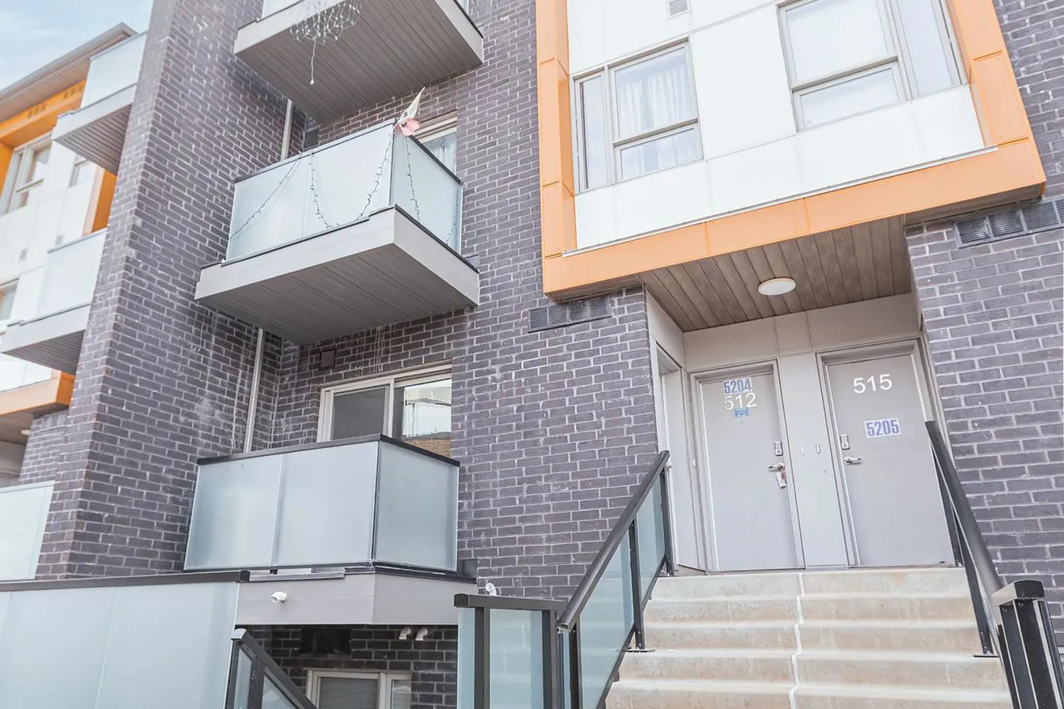 2791 Eglinton Avenue 511 photo 2