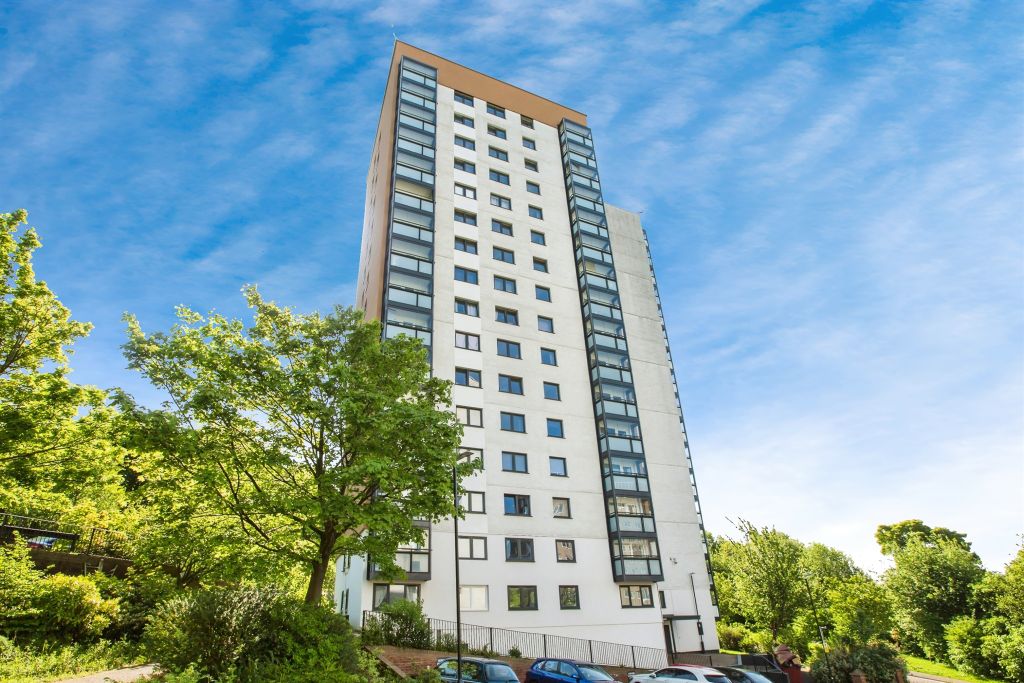 1 bed flat for saleMixenden Road, Halifax HX2
