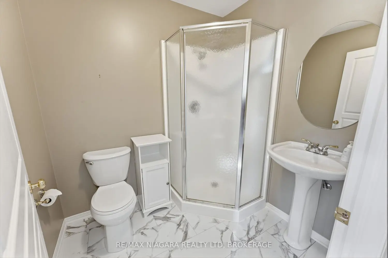 Additional image 4 of 2684 Mewburn Road 17