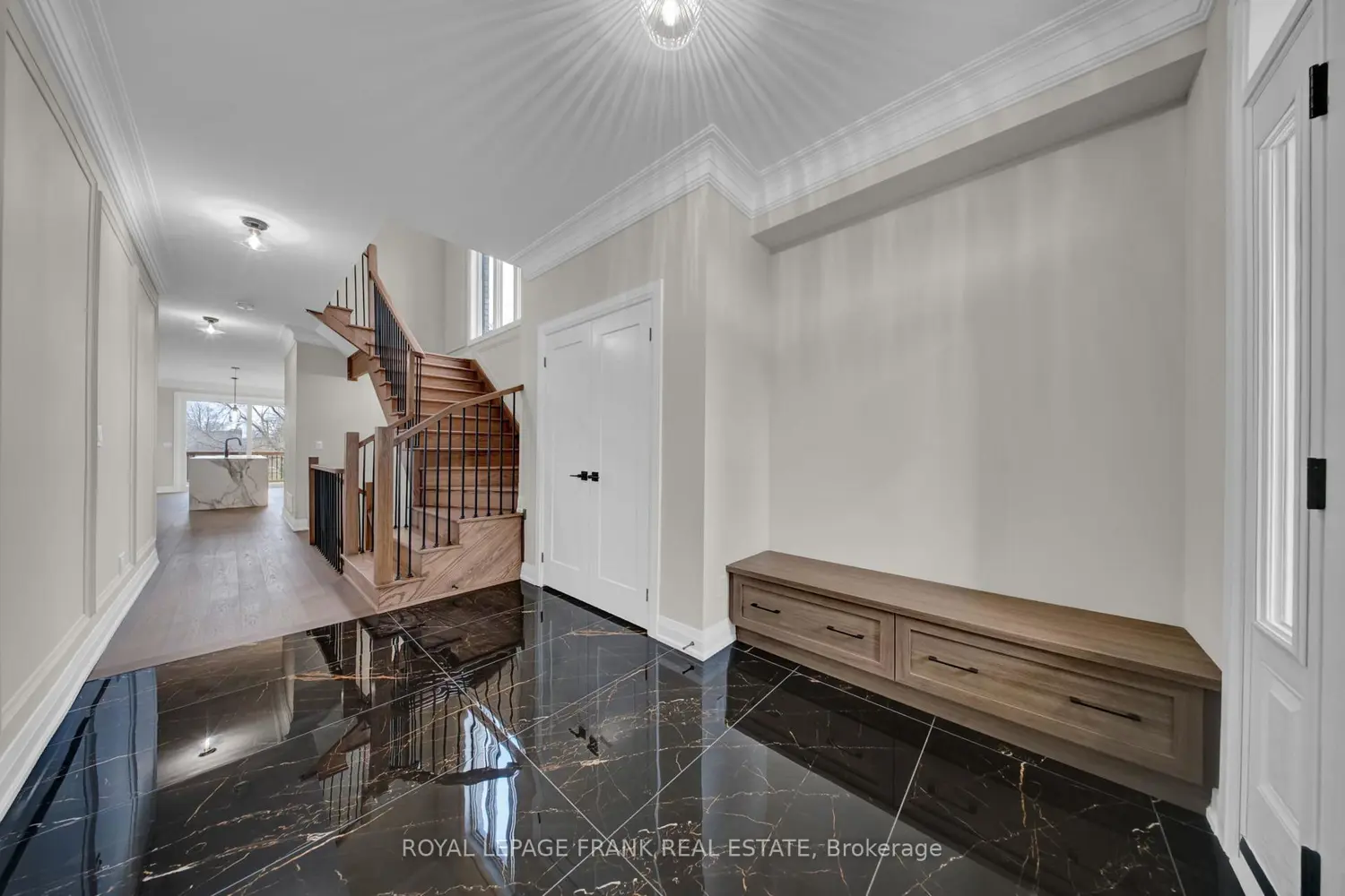 97 Steinway Drive photo 2