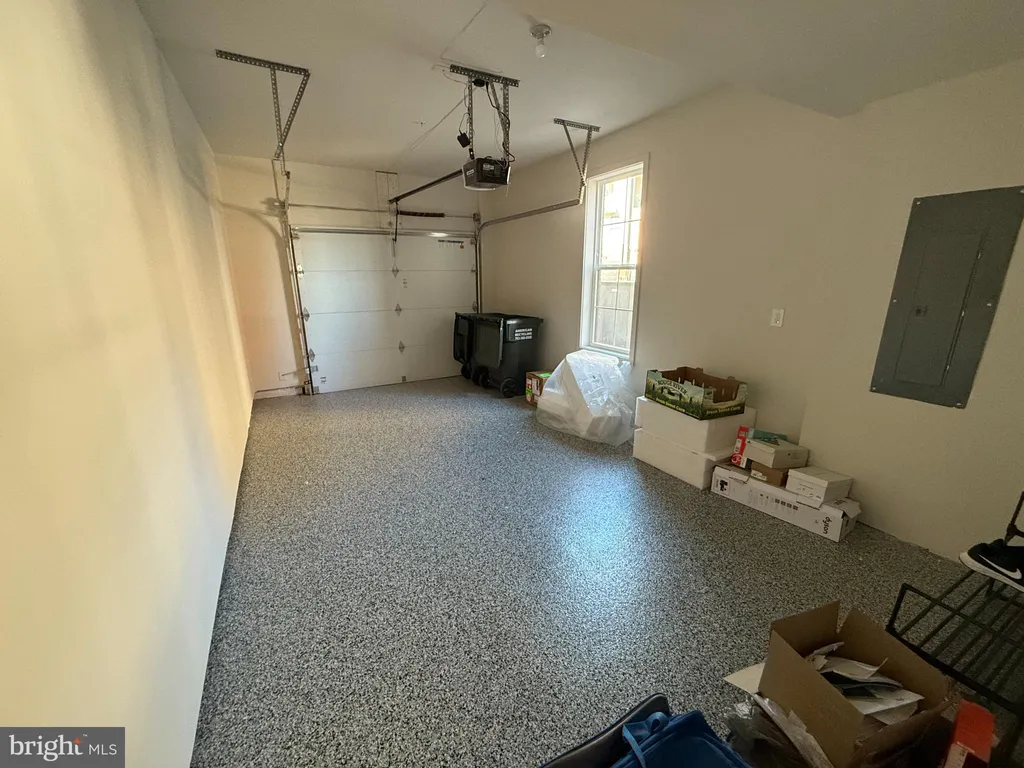 7567 Sawyer Farm Way, McLean, VA 22102