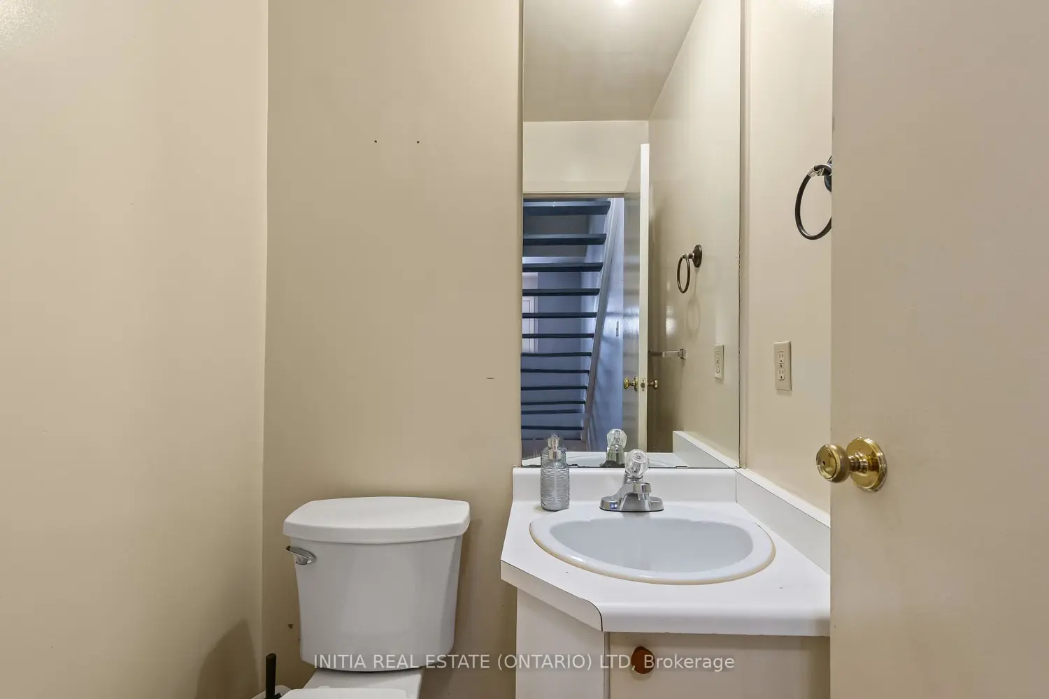 253 Taylor Street 19 photo 3