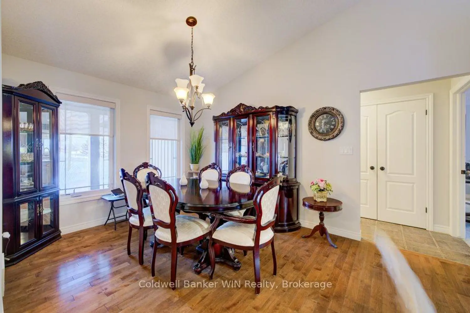 300 Durham Street photo 5