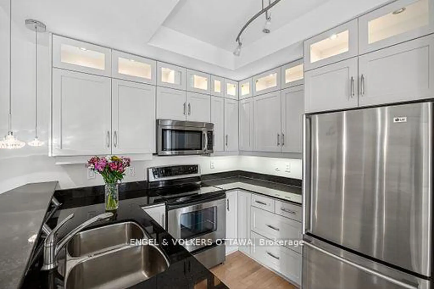 Additional image 8 of 95 Bronson Avenue 505