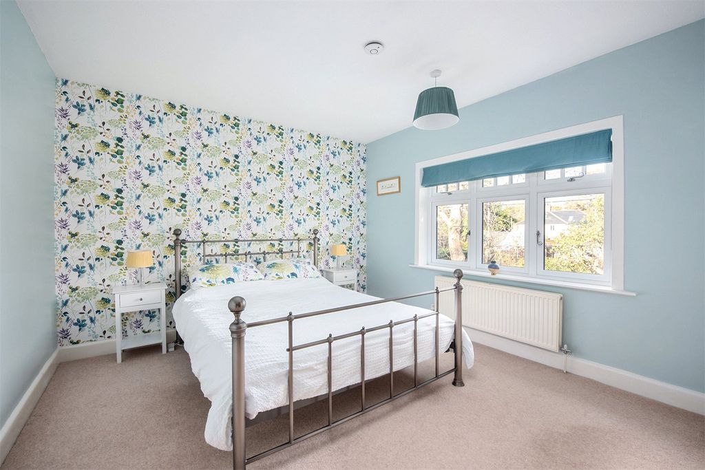 Additional image 16 of 5 bed detached house for saleNewnham Road, Hook, Hampshire RG27