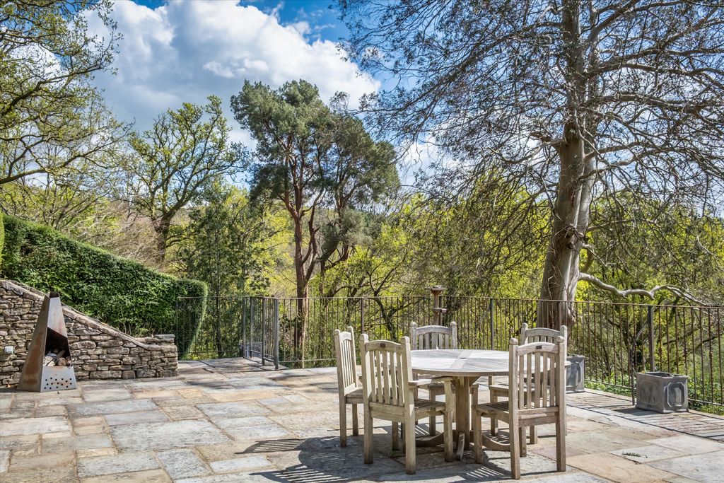 Additional image 30 of 5 bed detached house for saleMarley Common, Haslemere, Surrey GU27