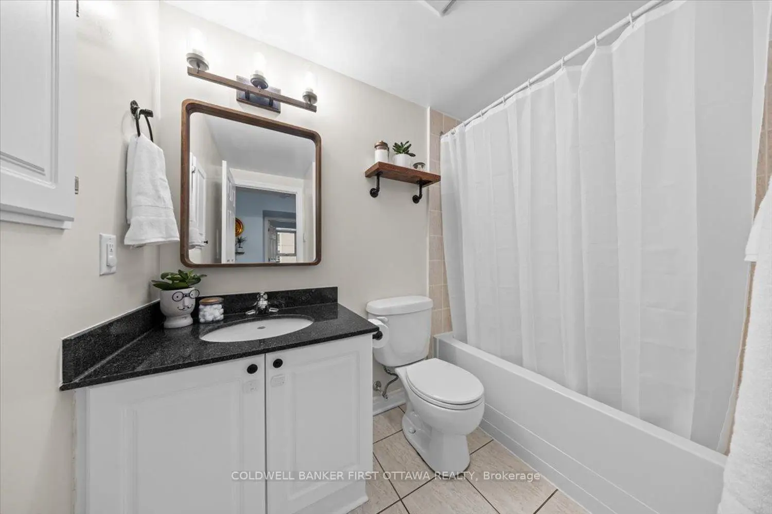 Additional image 10 of 445 Laurier Avenue 1401