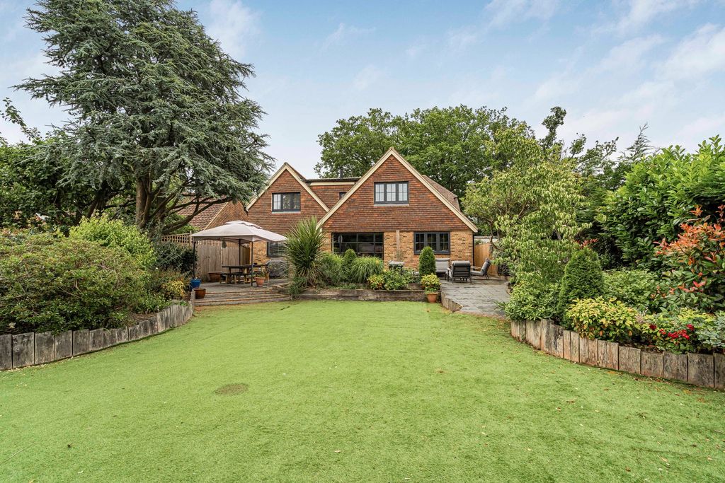 5 bed detached house for saleMannings Heath, West Sussex RH13