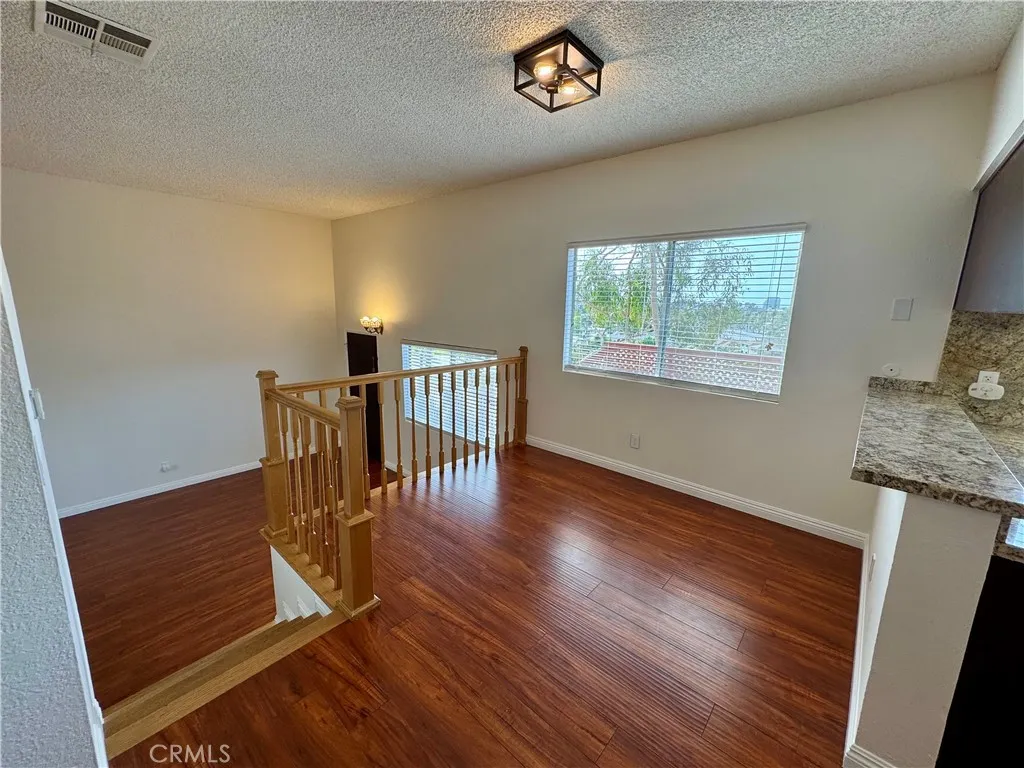 1523 Windsor Road Unit 105B, Glendale, CA 91205 photo 4