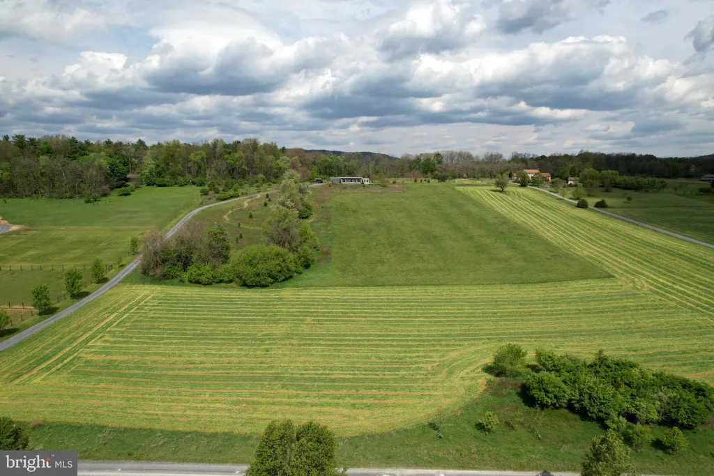 245 Meredith Lane, Bellefonte, PA 16823