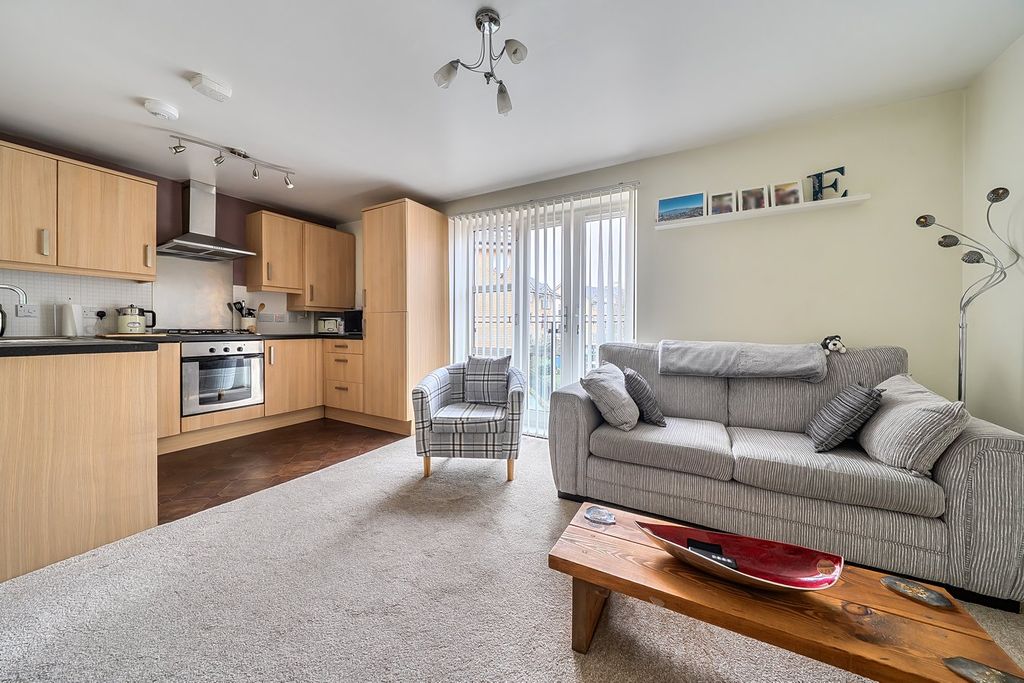 1 bed flat for saleRiver View, Shefford SG17 photo 3
