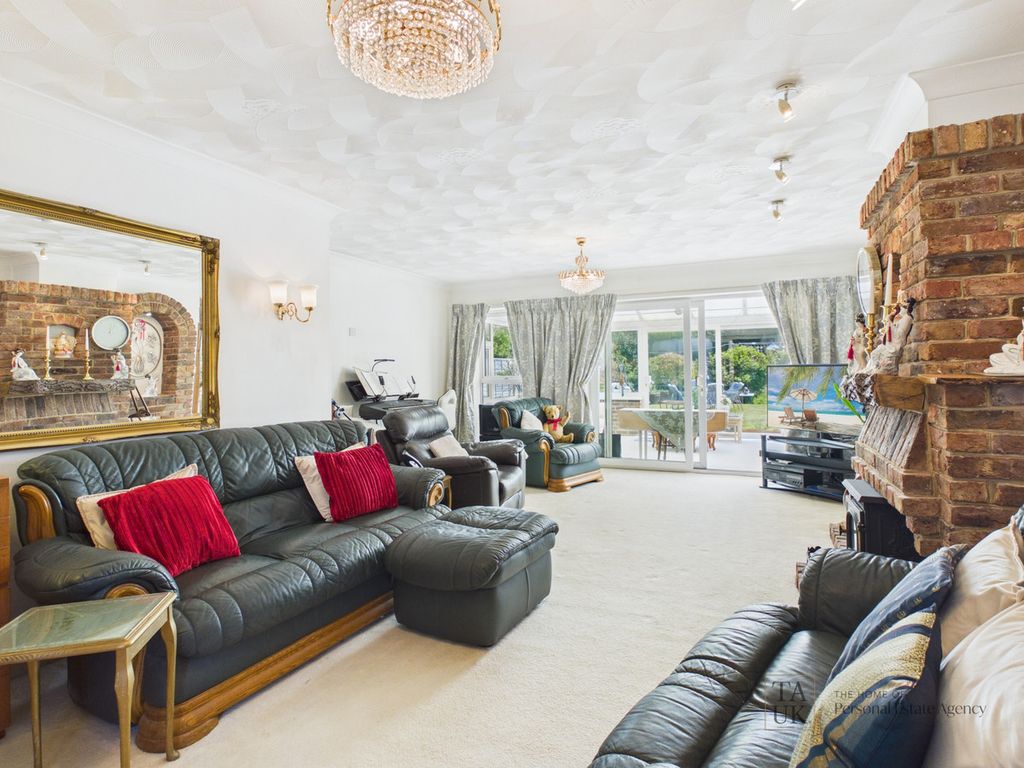 Additional image 15 of 5 bed detached house for saleHavant Road, Hayling Island PO11