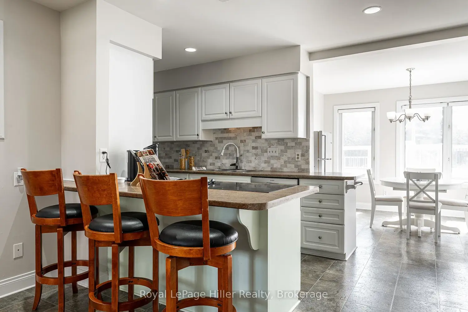 113 Whitelock Street photo 3