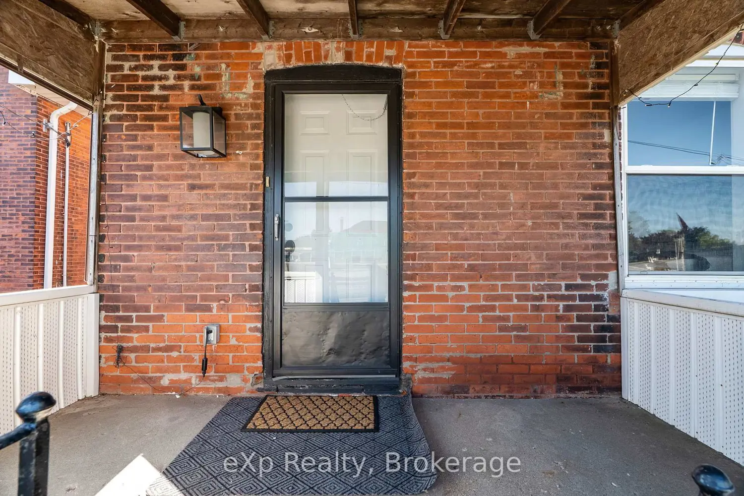 63 Guelph Street photo 5