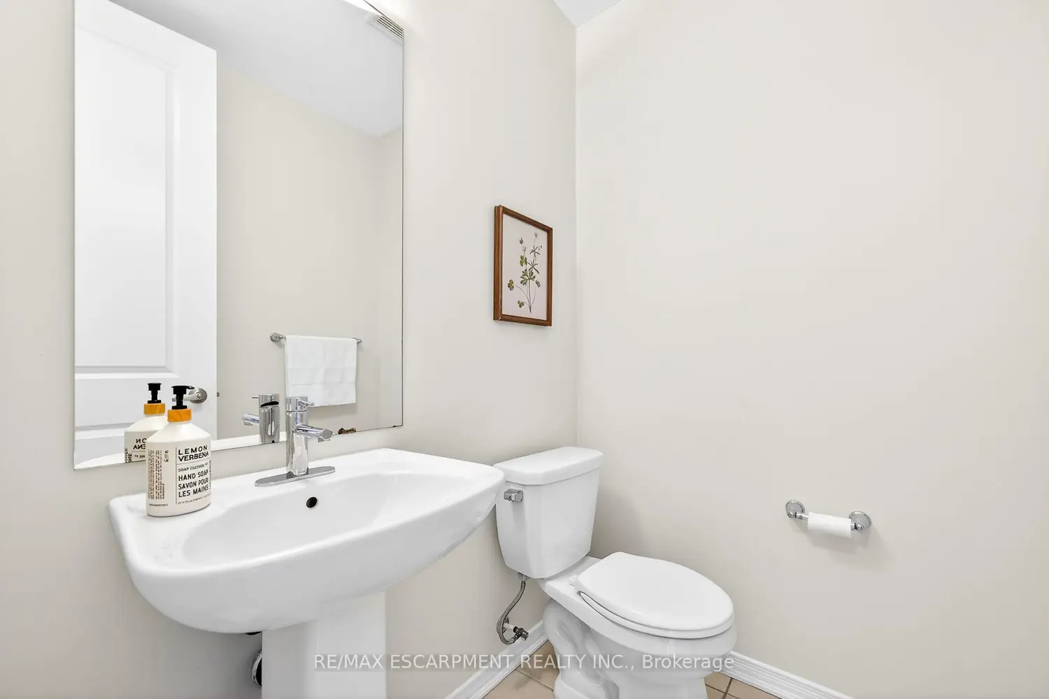 20 Armes Street photo 5