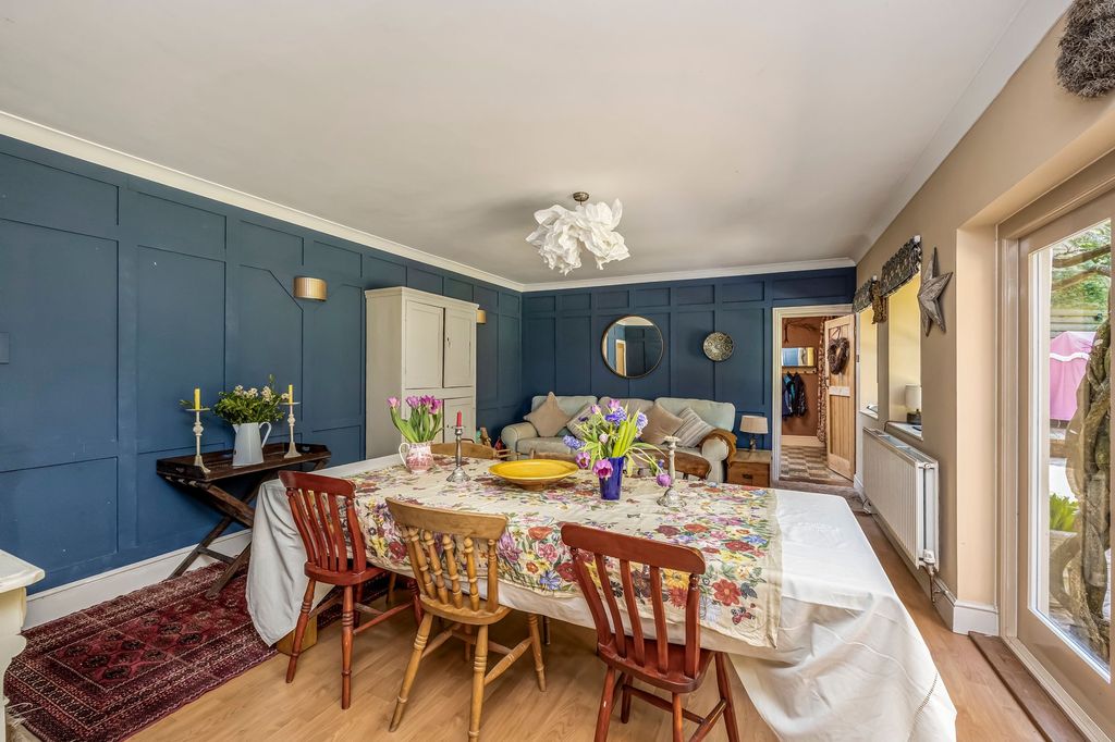 Additional image 3 of 5 bed detached house for saleWimlands Lane, Faygate RH12