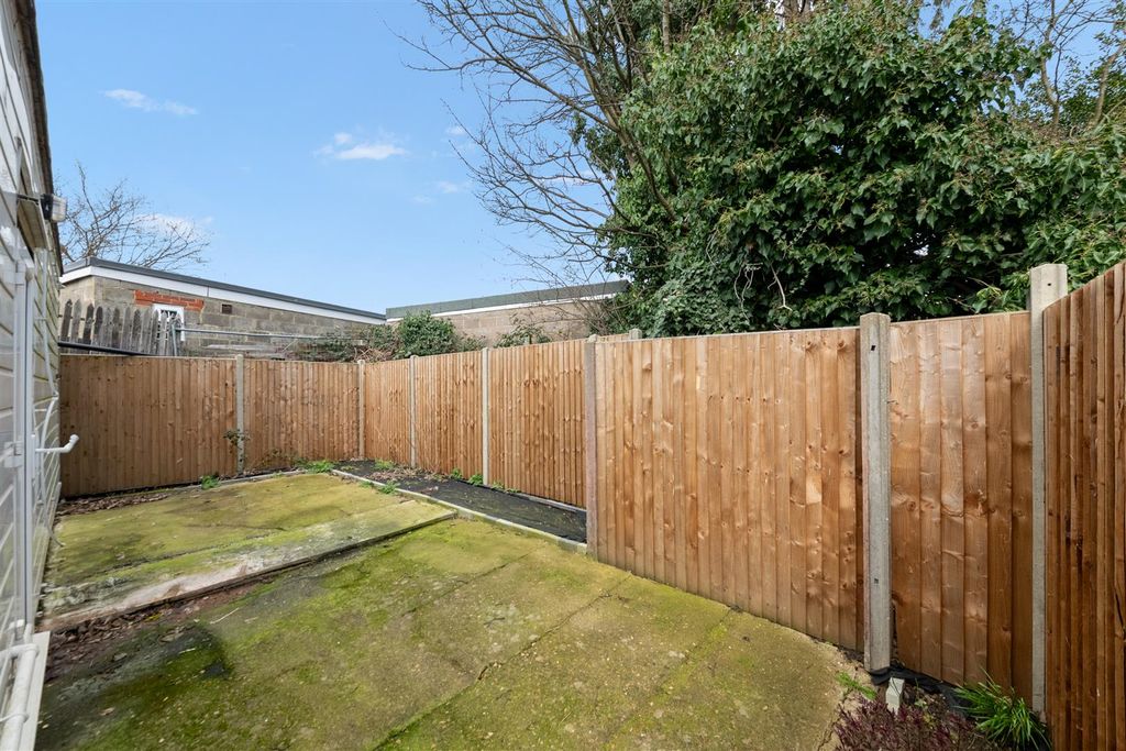 Additional image 27 of 5 bed semi-detached house for saleBotwell Lane, Hayes UB3