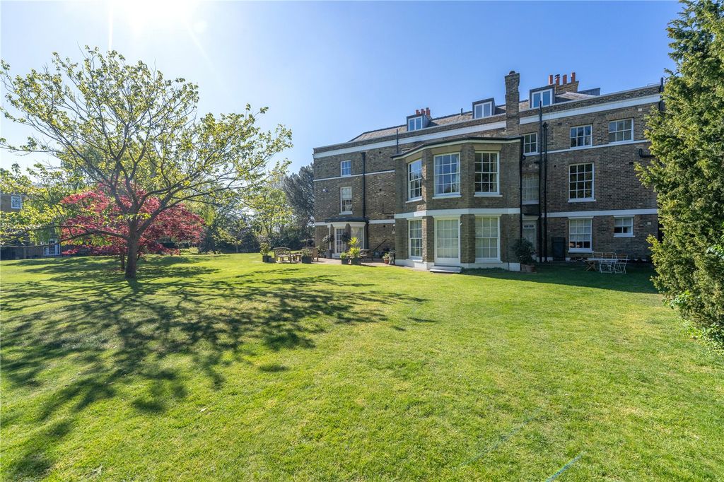 Additional image 15 of 2 bed flat for saleGarricks Villa, Hampton Court Road, Hampton, Middlesex TW12
