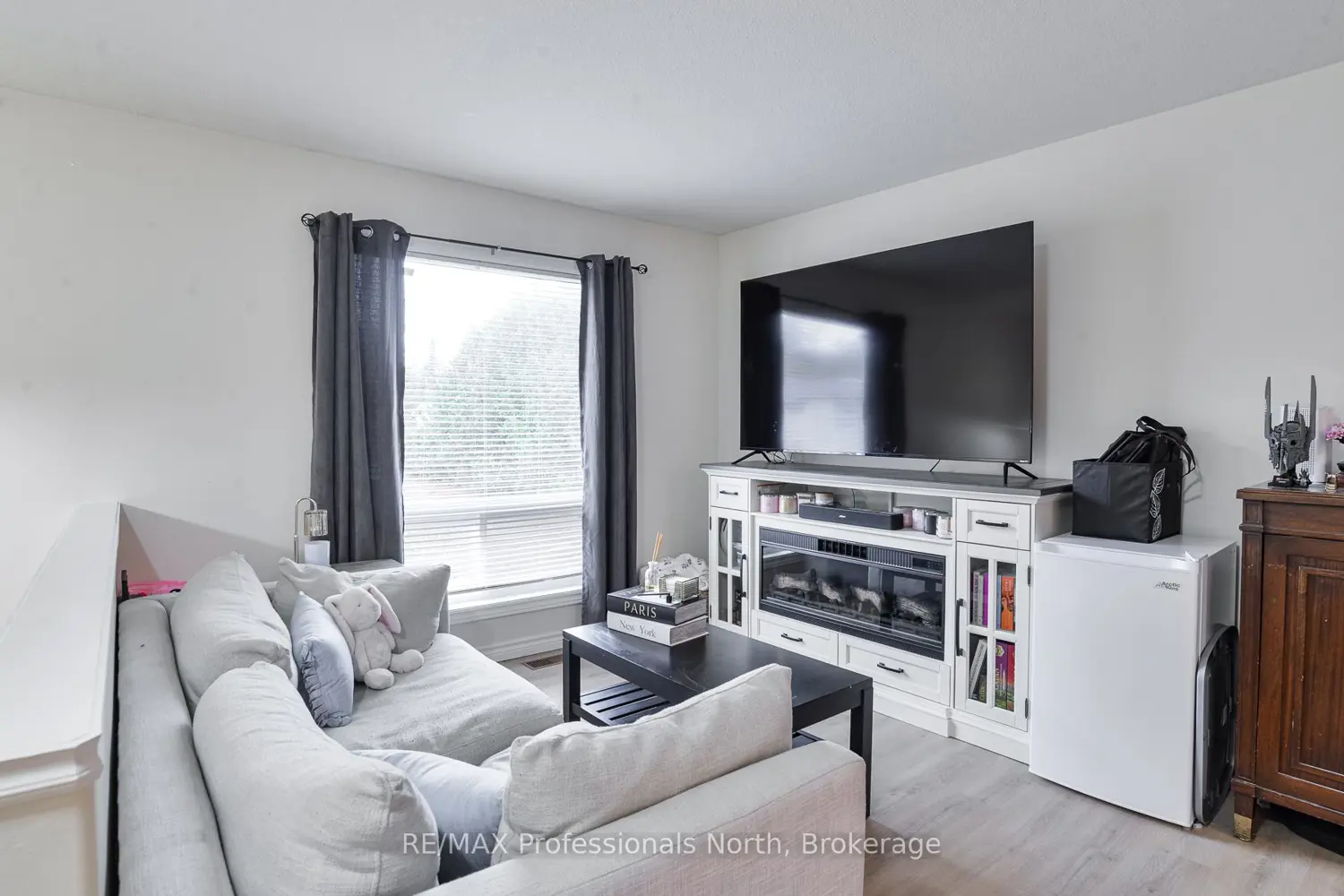 200 Pine Street 12 photo 2