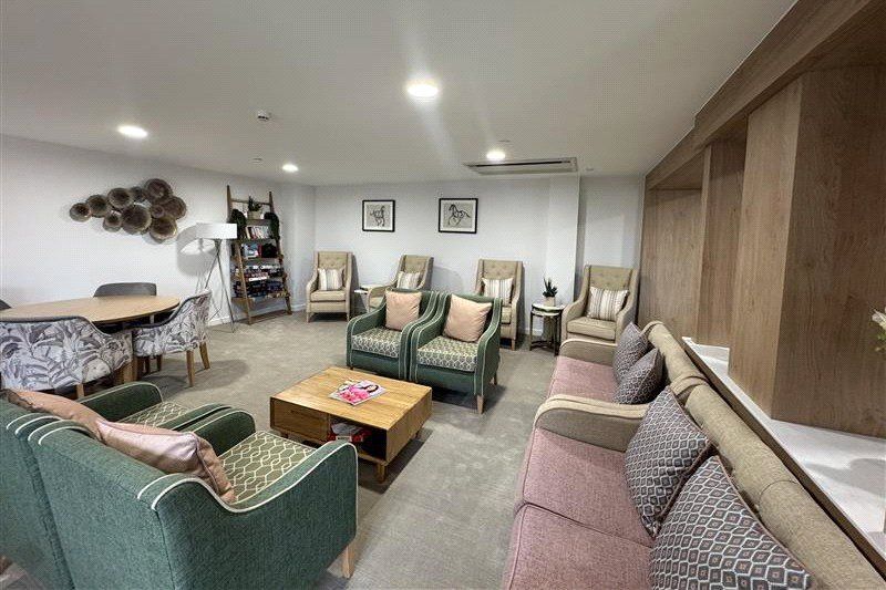 Additional image 15 of 2 bed flat for saleStation Road, Hook, Hampshire RG27